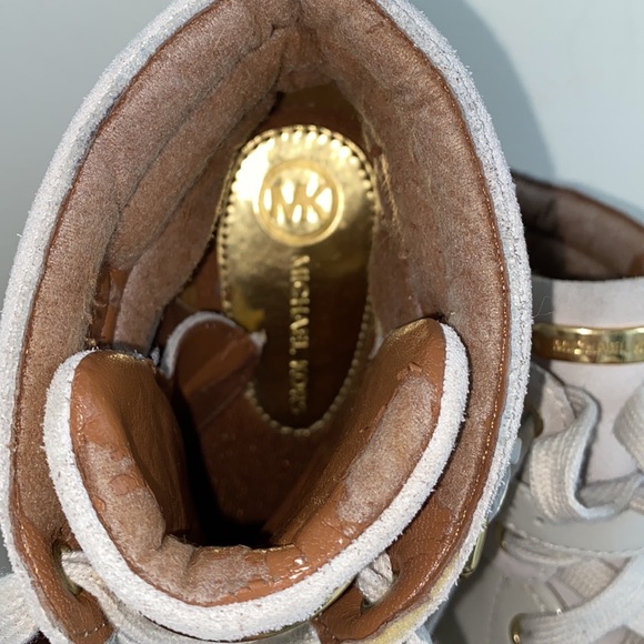 Michael Kors Wedge Ankle Bootie 6.5M - Picture 8 of 9